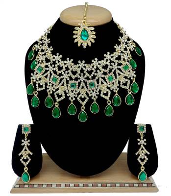 Multicolor necklaces 1