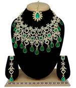 Multicolor necklaces