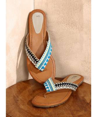 Blue décor flats 2