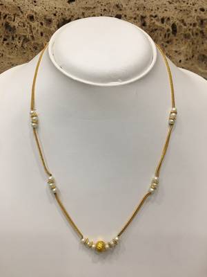 Fashion Antique Round Mani Pendant Mangalsutra White Pearls Beads Single Line Layer Short Chain 1
