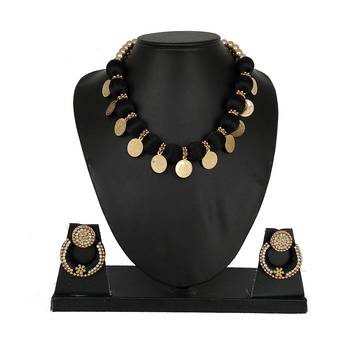 Black designer-jewellery 1
