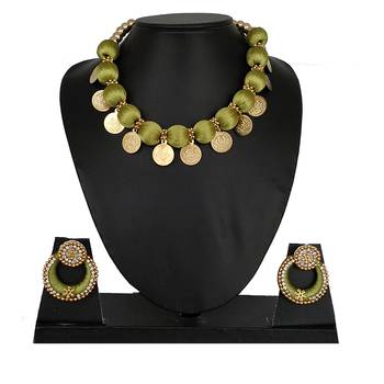 Green designer-jewellery 1