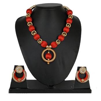 Red designer-jewellery 1