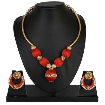 Red designer-jewellery 1