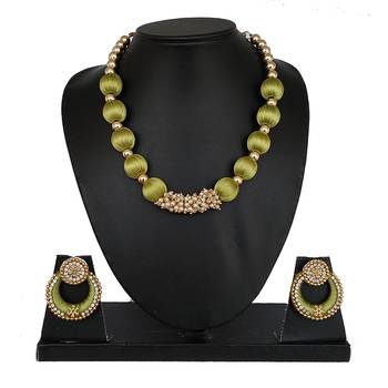 Green designer-jewellery 1