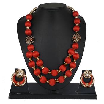 Red designer-jewellery 1