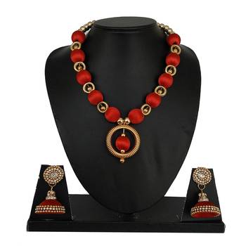 Red designer-jewellery 1