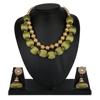 Green designer-jewellery 1