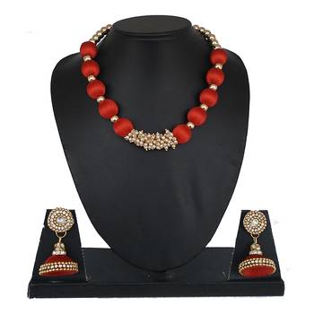 Red designer-jewellery 1
