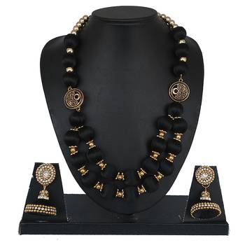 Black designer-jewellery 1
