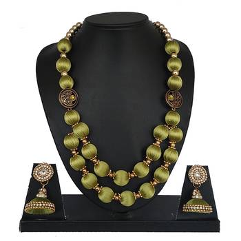 Green designer-jewellery 1
