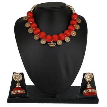 Red designer-jewellery 1