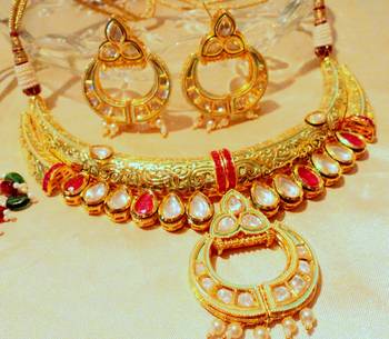 Greenish And Golden Tone Jadau Kundan Necklace Sets 1