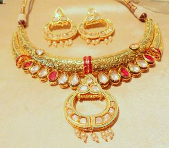 Greenish And Golden Tone Jadau Kundan Necklace Sets 2