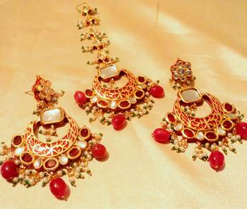 Red Kundan Danglers Drops With Maangtika 1