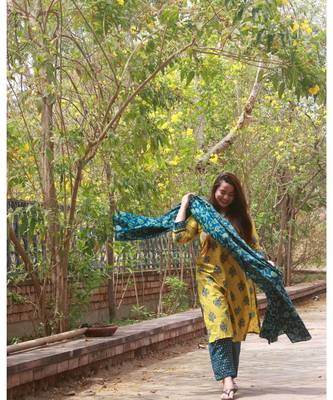 Gulshan Glow Suit Set 2