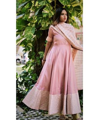 Pastel Pink Gold Dress With Dupatta 2