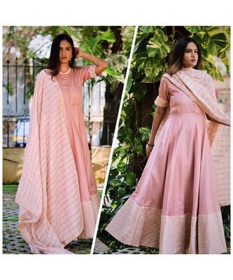 Pastel Pink Gold Dress With Dupatta 3