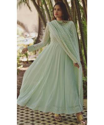 Green Star Dress With Dupatta 3