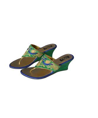 zardosi motif wedges 3