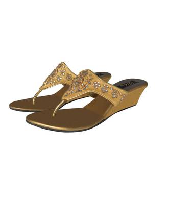 kundand handwork wedges 1