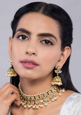 Kundan And Pearls Choker Necklace With Jhumka 1