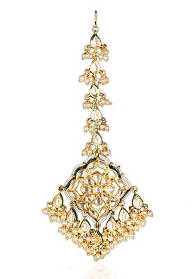 Kundan And Pearls Maangtikka 2