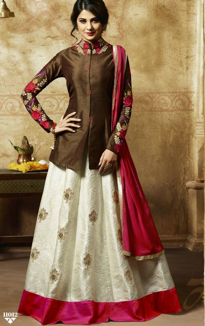 Green Embroidered Silk Blend Salwar