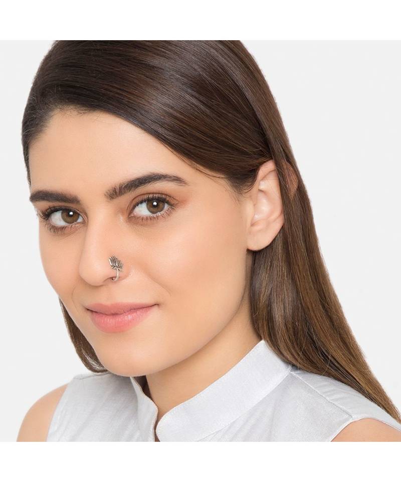 Lillian Lotus Nose Pin