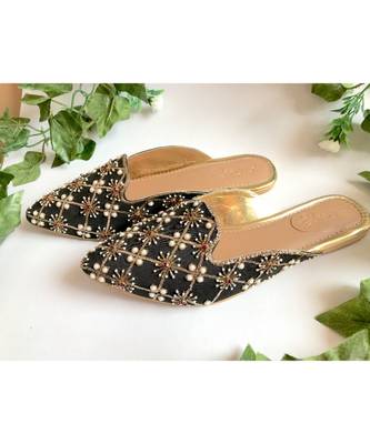 Black Nakshi 3