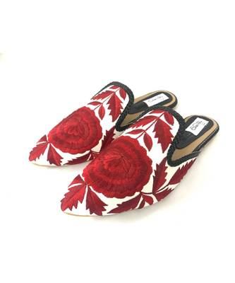 White and Red Pointed Loafer 3