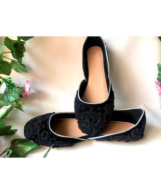 Shaina -Black 3