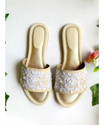 Baroque Cr  me Flats 1