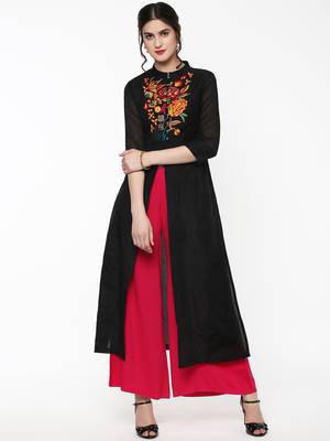 Black Embroidered Front & Side Slit Kurta 1