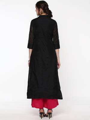Black Embroidered Front & Side Slit Kurta 3