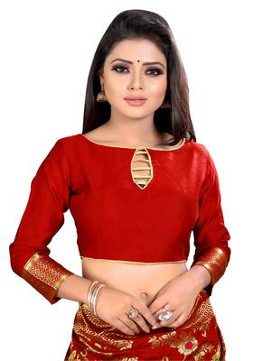 Red woven jacquard saree with blouse 4