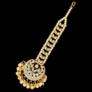 Gold Maang Tikka 2