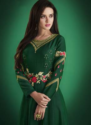 Dark-Green Embroidered Jacquard Islamic-Tunics 3