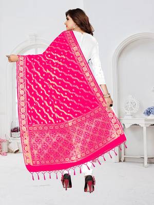Peach silk Trends Of Banarasi Dupataa With Hand Made Tassel 2