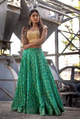 green woven art silk bandhani readymade lehenga cholis 2