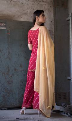MAROON LEHERIYA KURTA WITH PALAZZO DUPATTA SET 3