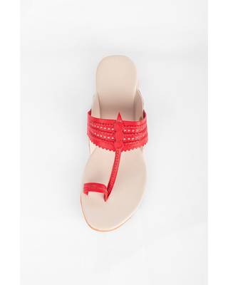 Beige & Red Kolhapuris 2