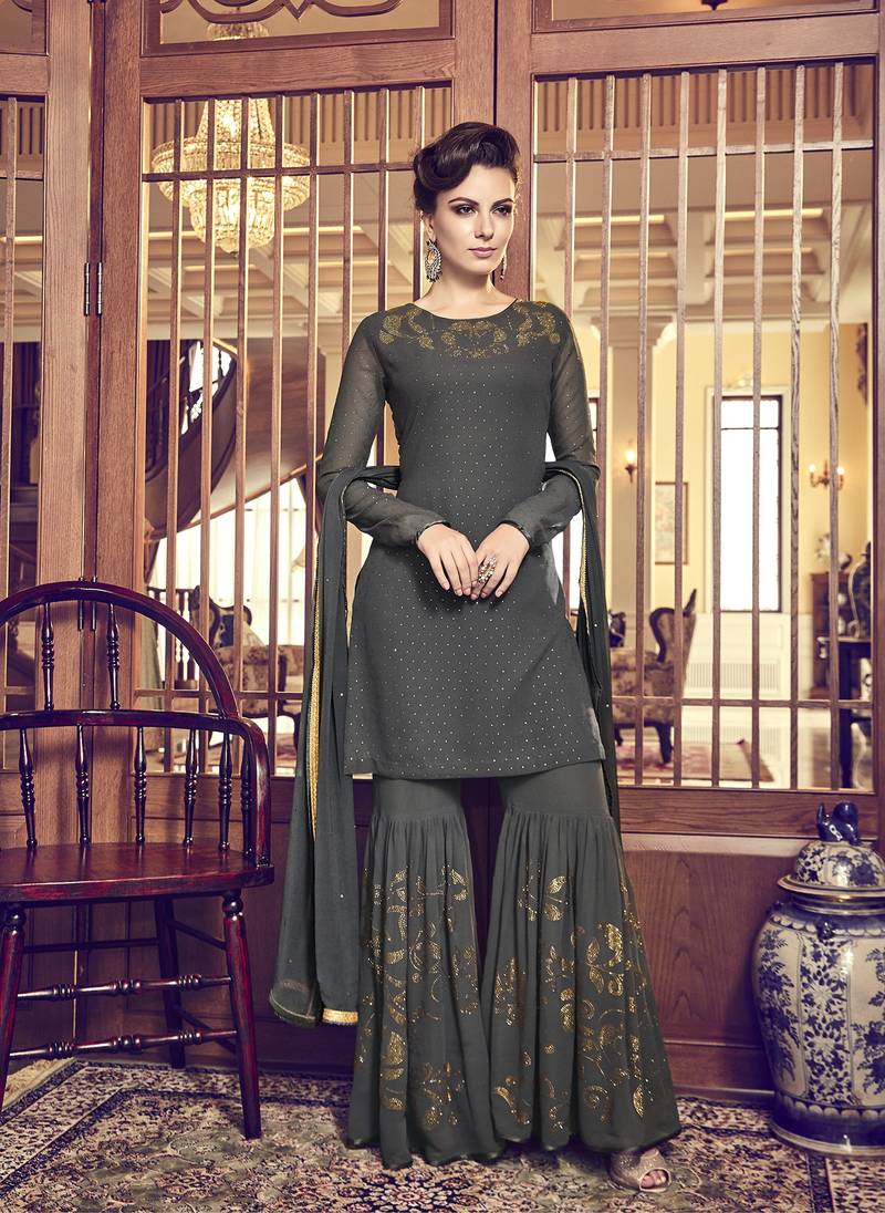 Green Embroidered Silk Blend Salwar