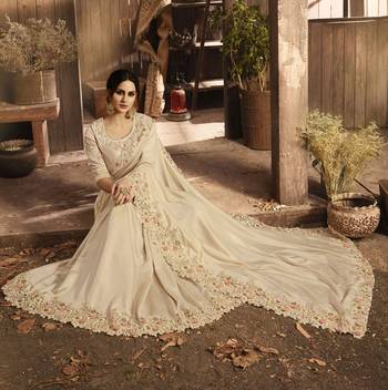 Cream Embroidered Silk Blend Saree With Blouse 2
