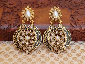 White Agate Earrings 1