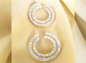 Gold earrings 2