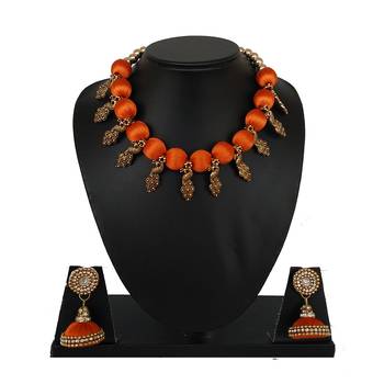 Orange collar-necklace 1