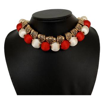 Red collar-necklace 1