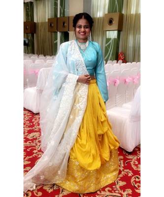Yellow Gold Crown Set With Dupatta 1