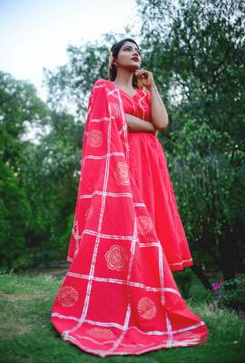 Red plain cotton kurta sets 3